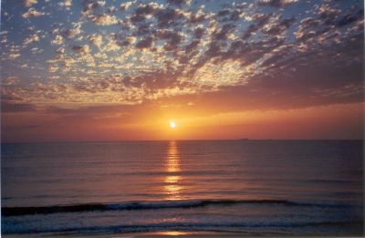 AMANECER EN LA MANGA. PARA EL QUE ME QUIERA ACOMPA&Ntilde;AR ESTE VERANO