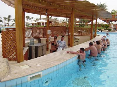 PISCINA DEL CORTIJO VALERIANO
